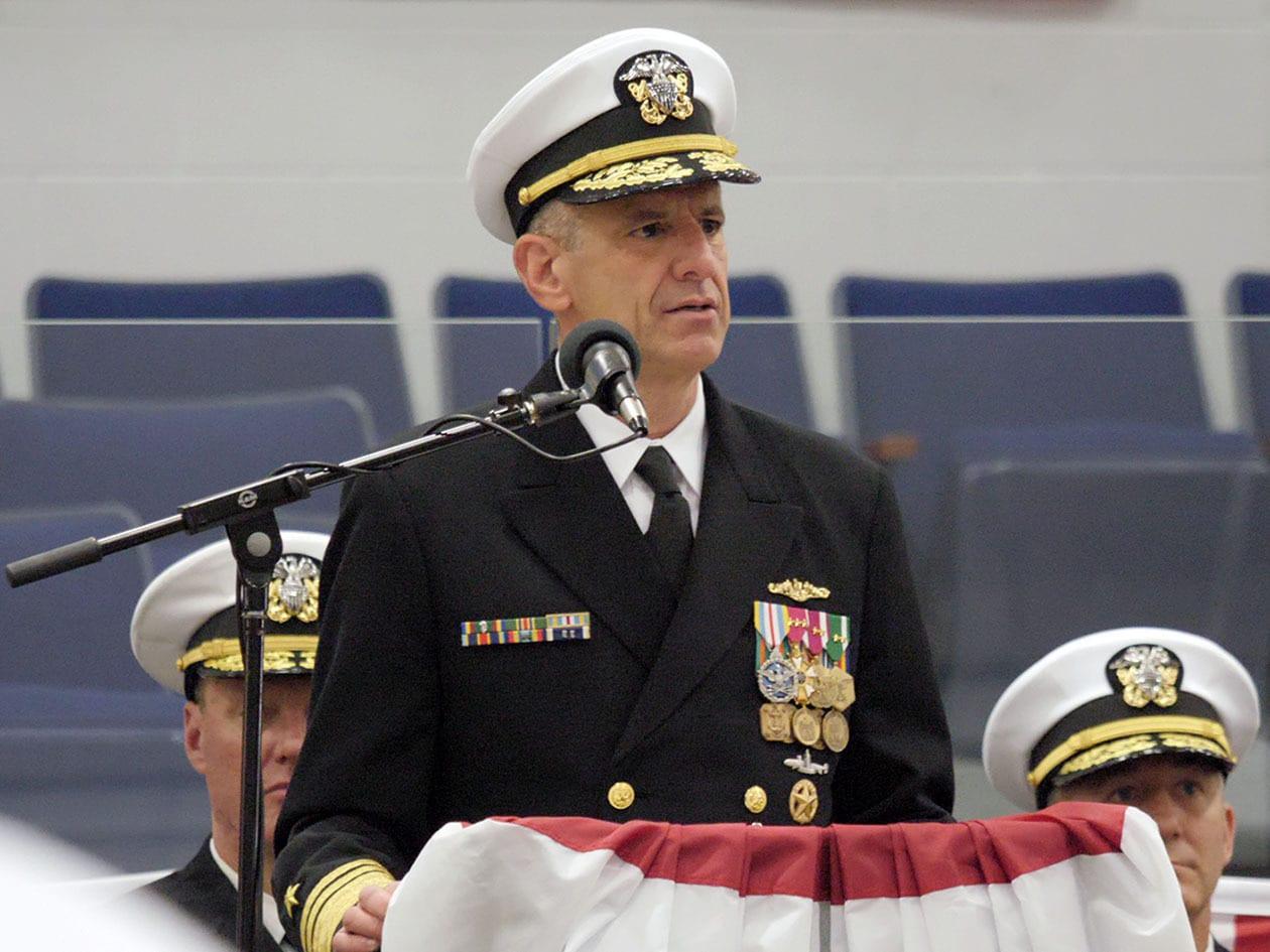 Адмирал командующий авианосца ВМФ США